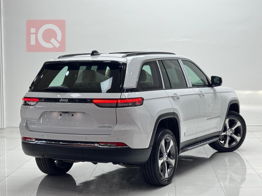 جيب جراند شيروكي